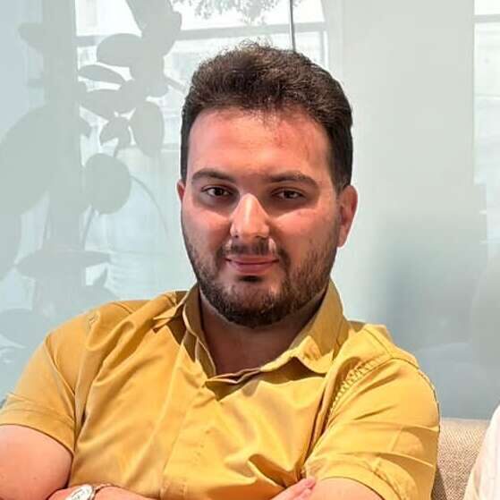 امید خارزی