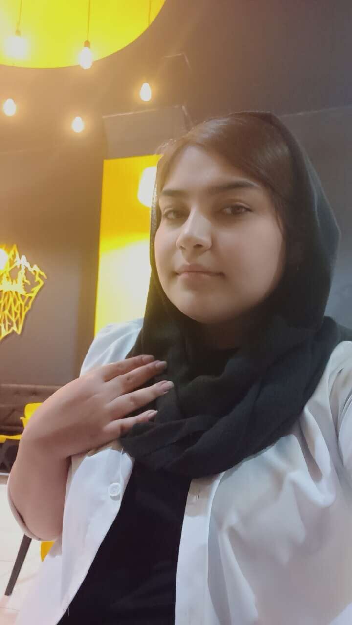 سعیده نجفی