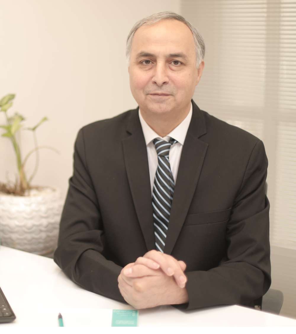 احمد ابراهیمی