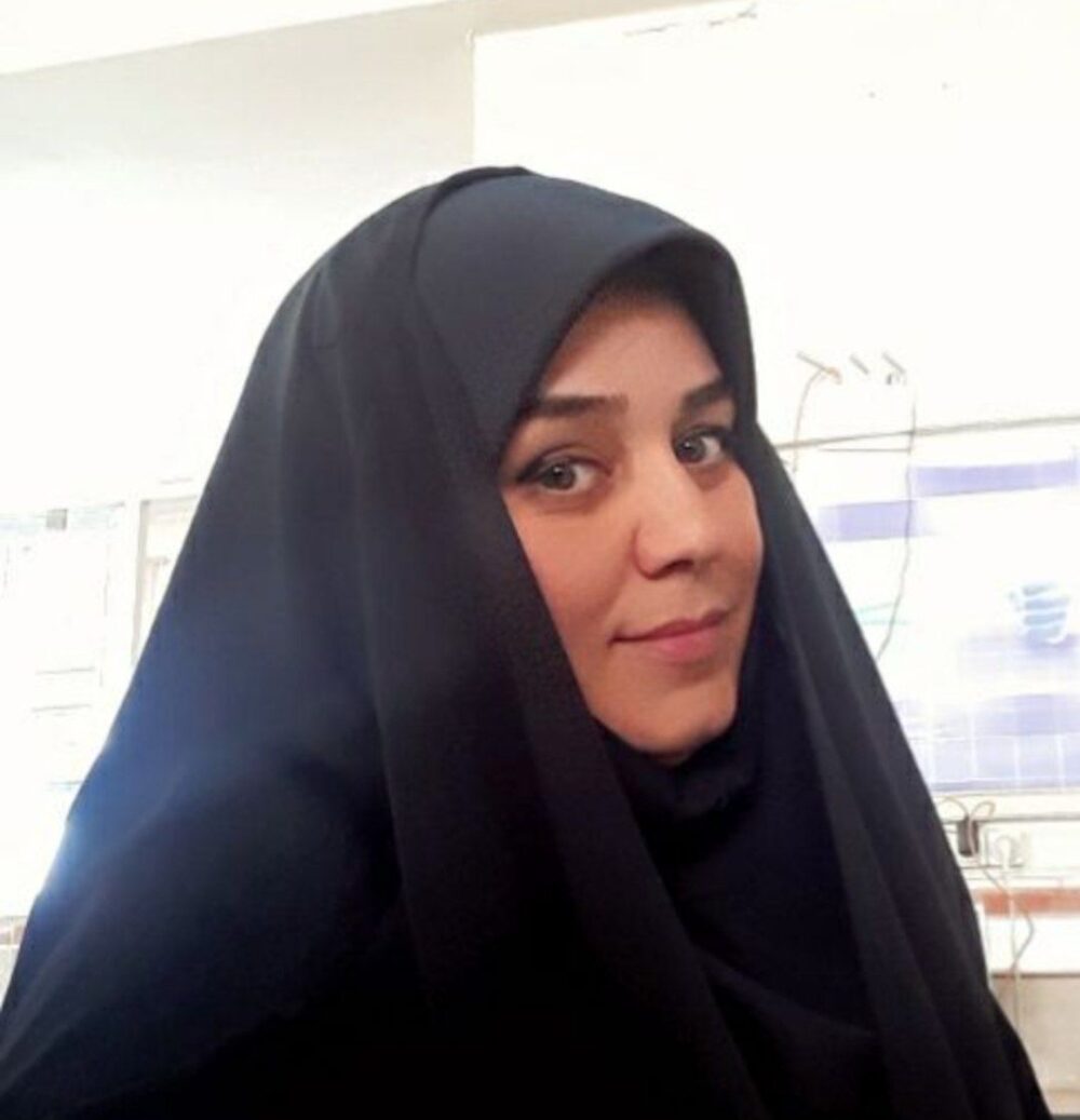 مریم مهرداد