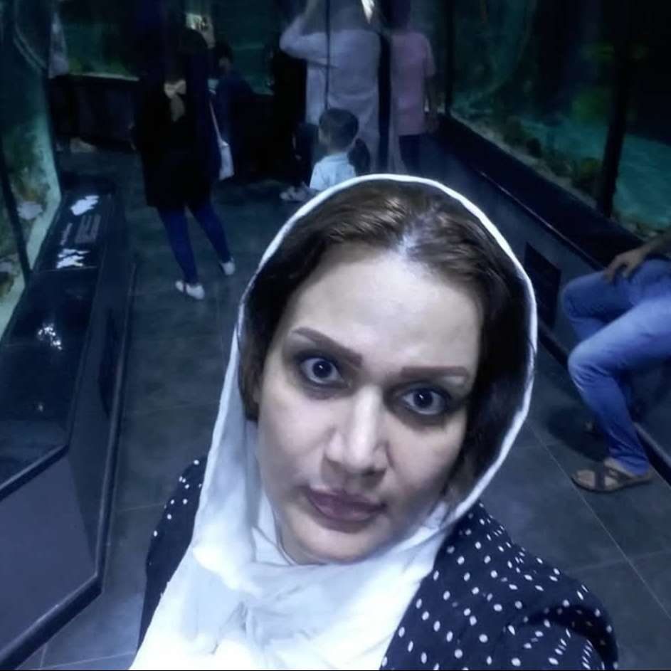 زهرا علیپور