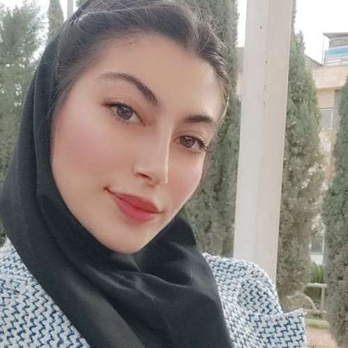 نیکا عزیزی