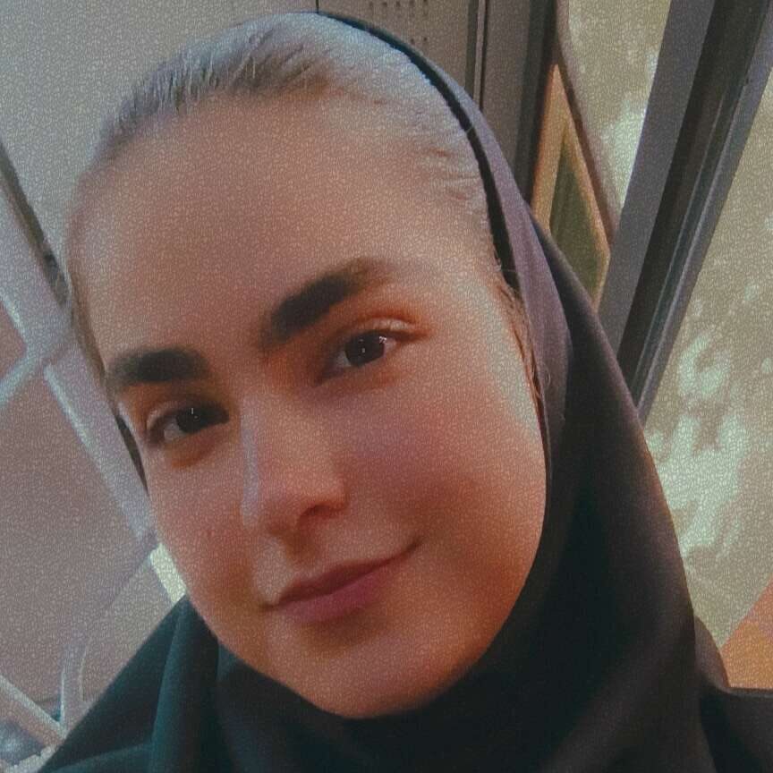آیسا باقری